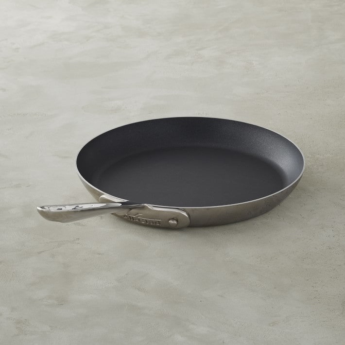 All-Clad d5 Stainless-Steel Nonstick 9 inch Omelette Pan